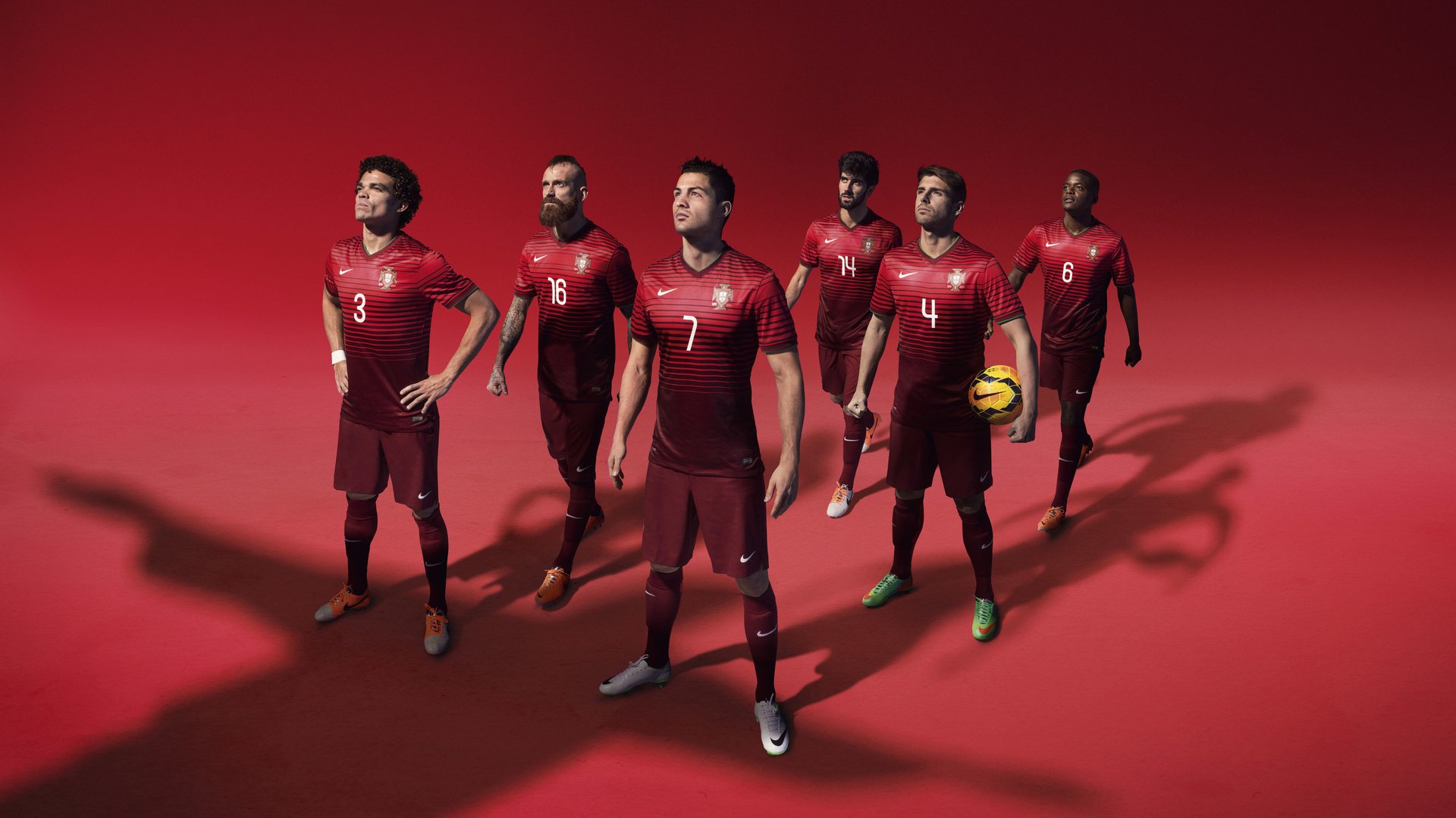 今年NBA场均篮板最多的五名球员是谁？，nba篮板最高记录