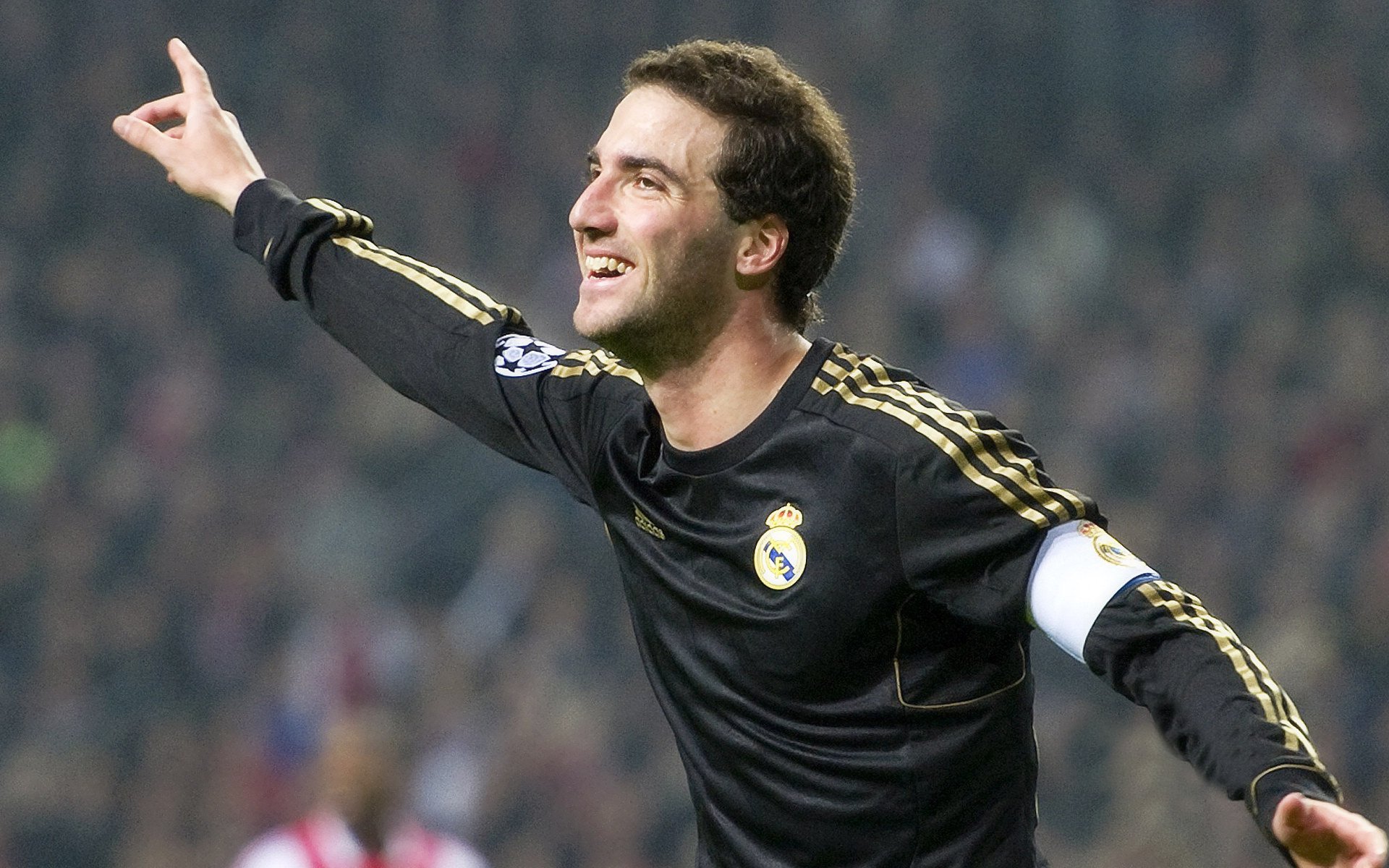 新兴极限运动:飞跃、旋转的色彩盛宴